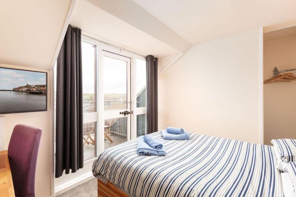 Silver Street Suites Whitby Buitenkant foto