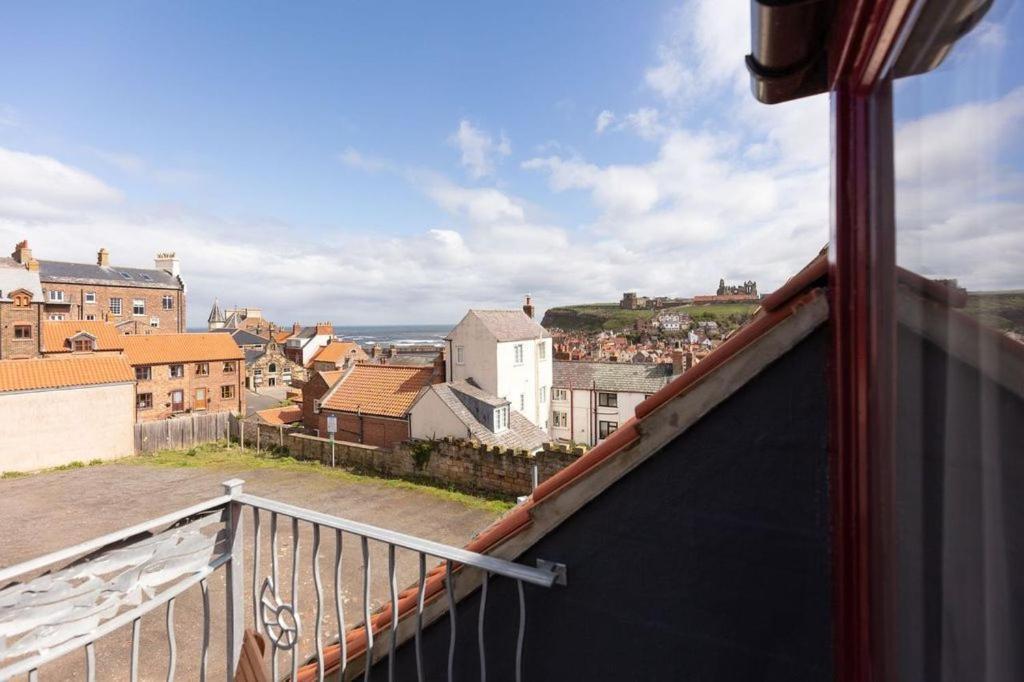 Silver Street Suites Whitby Buitenkant foto