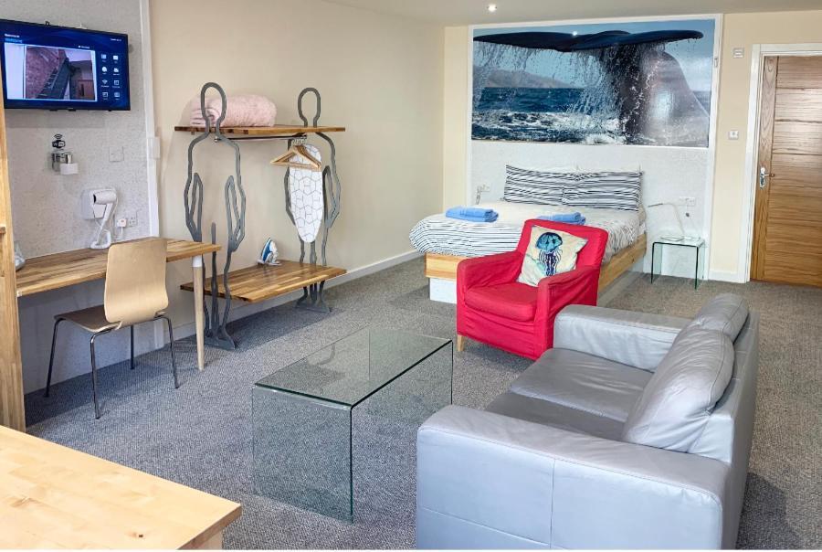 Silver Street Suites Whitby Buitenkant foto