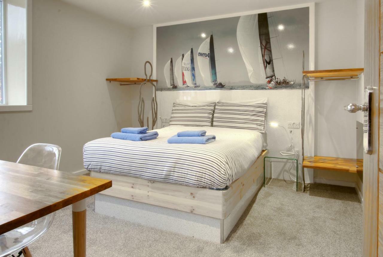 Silver Street Suites Whitby Buitenkant foto