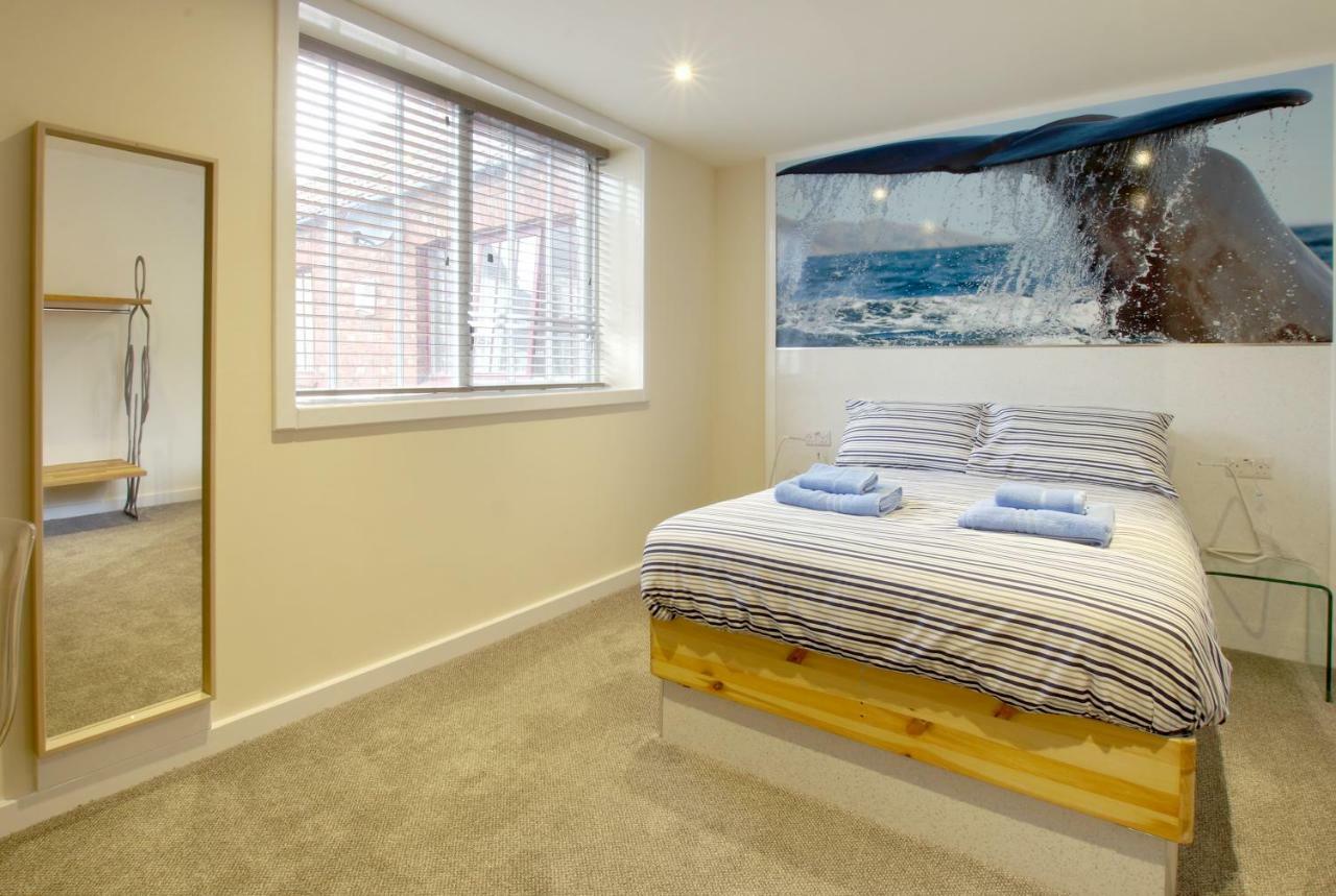 Silver Street Suites Whitby Buitenkant foto